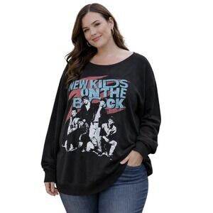 Torrid Women New Kids On The Block Pullover Sweater Sz 5 Plus Black Band Fleece